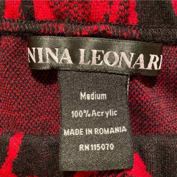 Nina Leonard knit turtleneck, skirt/fringe at bottom, large shawl.  See pictures - Picture 3 of 4